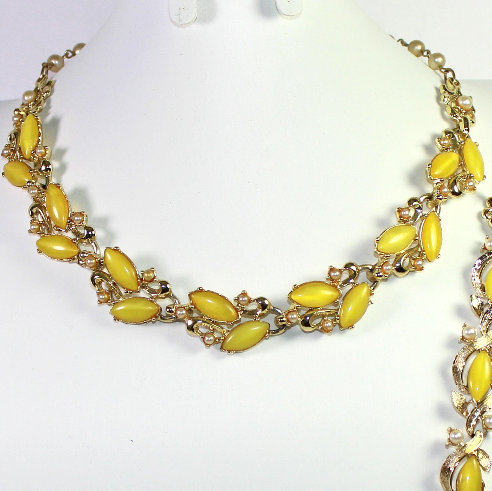 Vintage YELLOW MOONGLOW Rhinestone Faux Pearl Necklace Bracelet Earrings Set