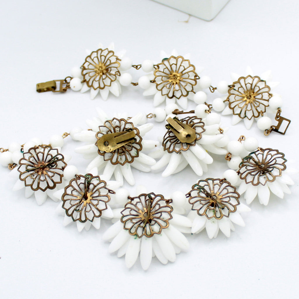 VTG White Glass Petal Daisy Flower Yellow Bead Necklace Bracelet Earrings Set
