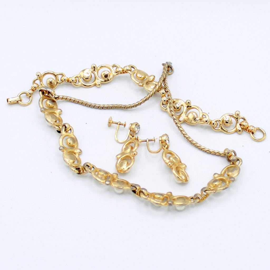Vintage INFINITY SYMBOL PEARL CLEAR Rhinestone Necklace Bracelet Earrings Set