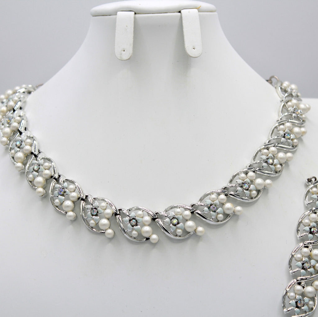 Vintage White ENAMEL PEARL AB Rhinestone Flower Necklace Bracelet Earrings Set