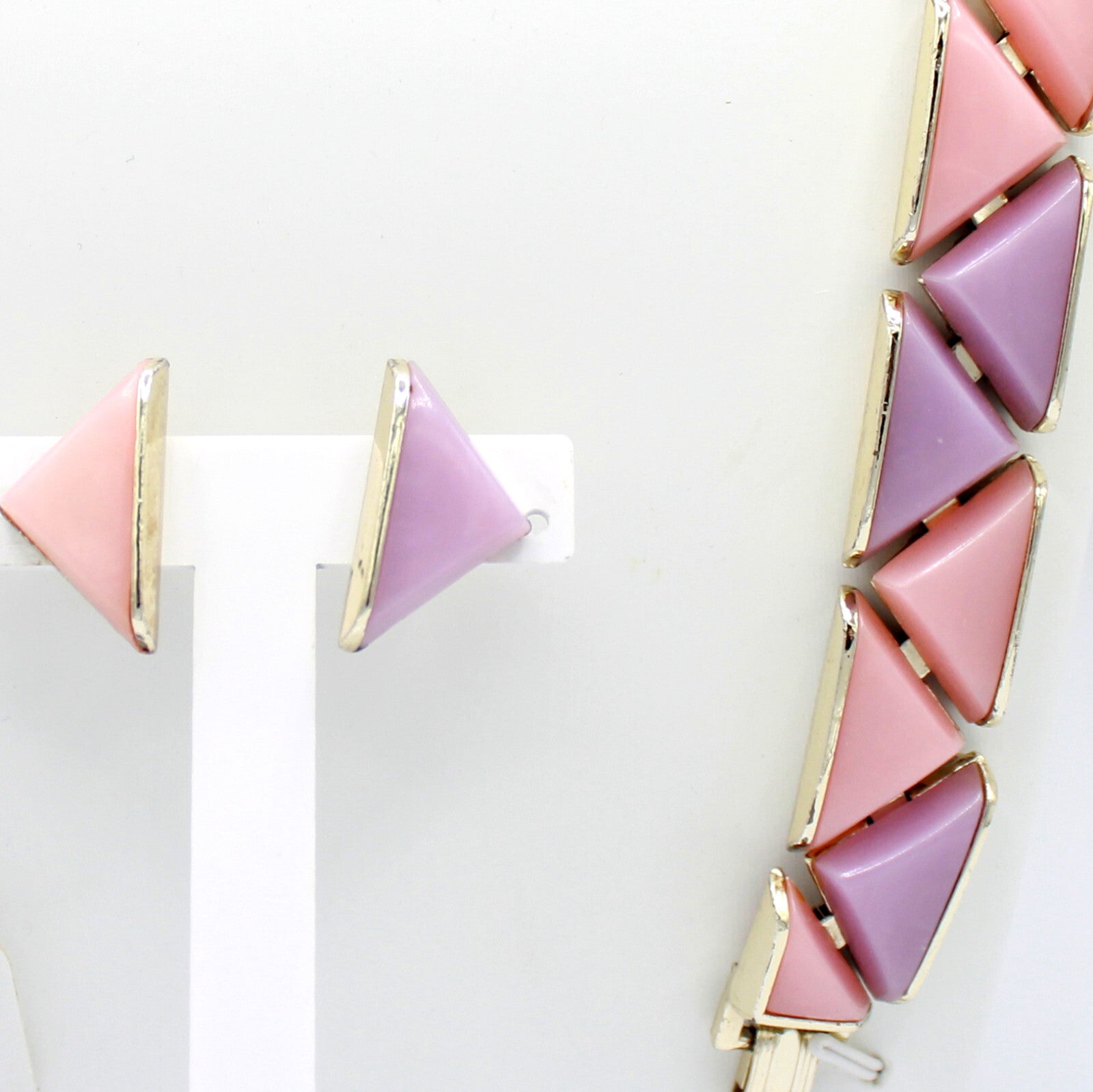 VTG Pink Lavender Triangle Geometric Thermoset Necklace Bracelet Earrings Set