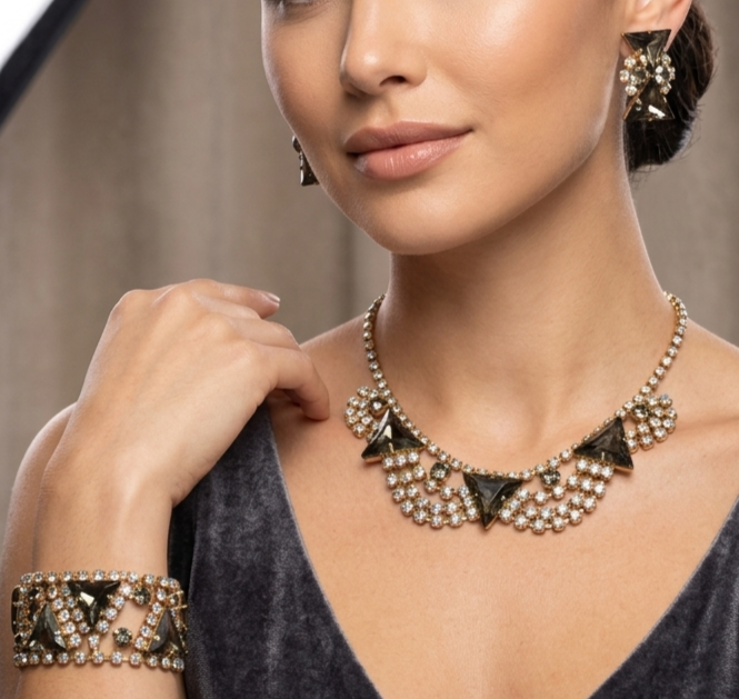 Vintage BLACK DIAMOND GRAY Triangle AB Rhinestone Necklace Bracelet Earrings Set