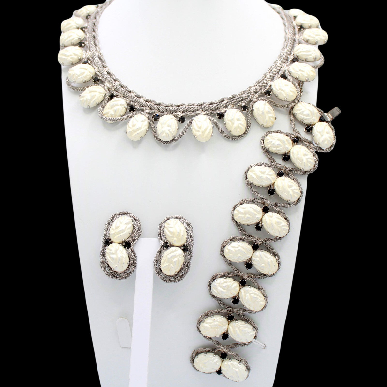 HOBE? White Carved Black Rhinestone Mesh Collar Necklace Bracelet Earrings Set