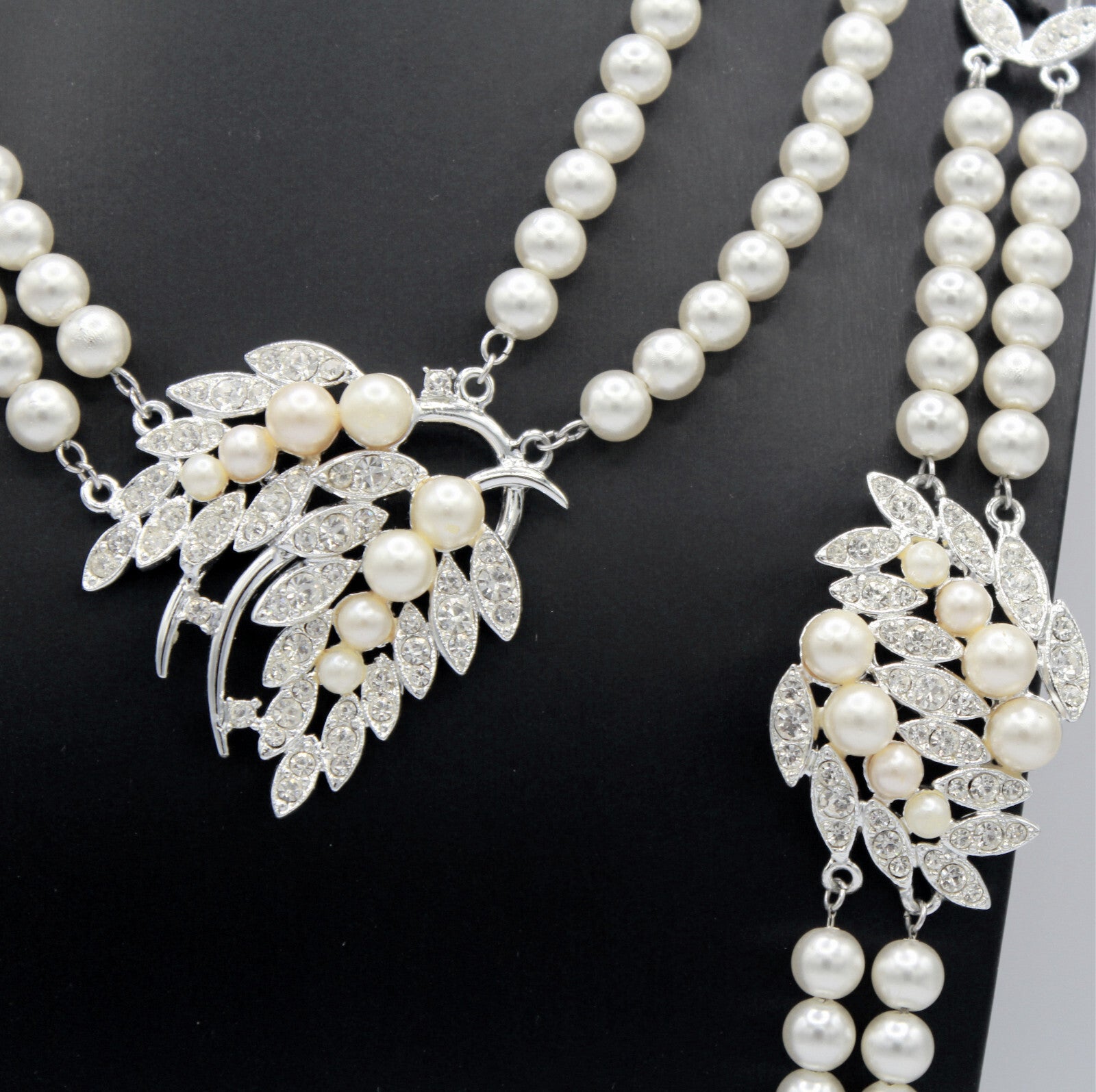 Vintage EMMONS Pearl Rhinestone Leaf Necklace Bracelet Earrings Set Original Box