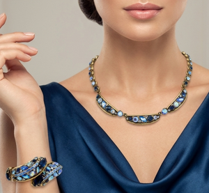 Vintage 1959 HOLLYCRAFT Blue AB Rhinestone Necklace Hinged Bracelet Set