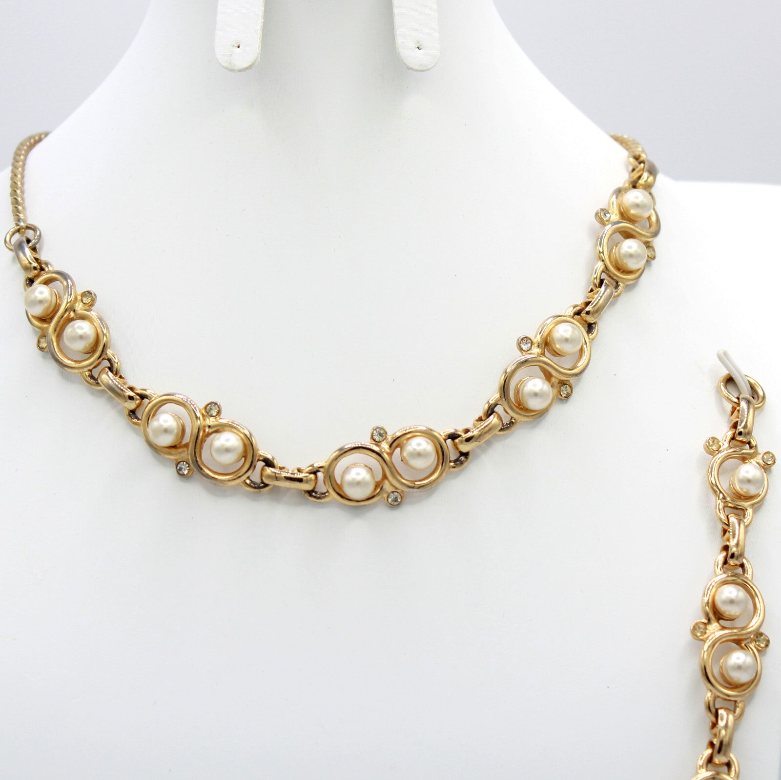 Vintage INFINITY SYMBOL PEARL CLEAR Rhinestone Necklace Bracelet Earrings Set