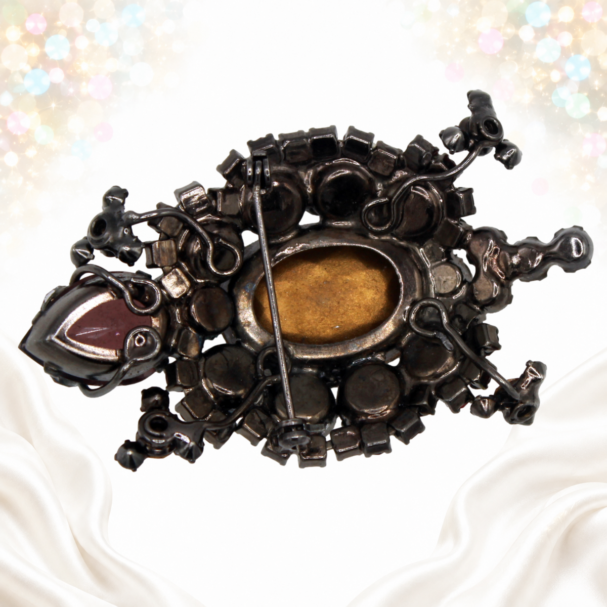 Juliana turtle brooch reverse