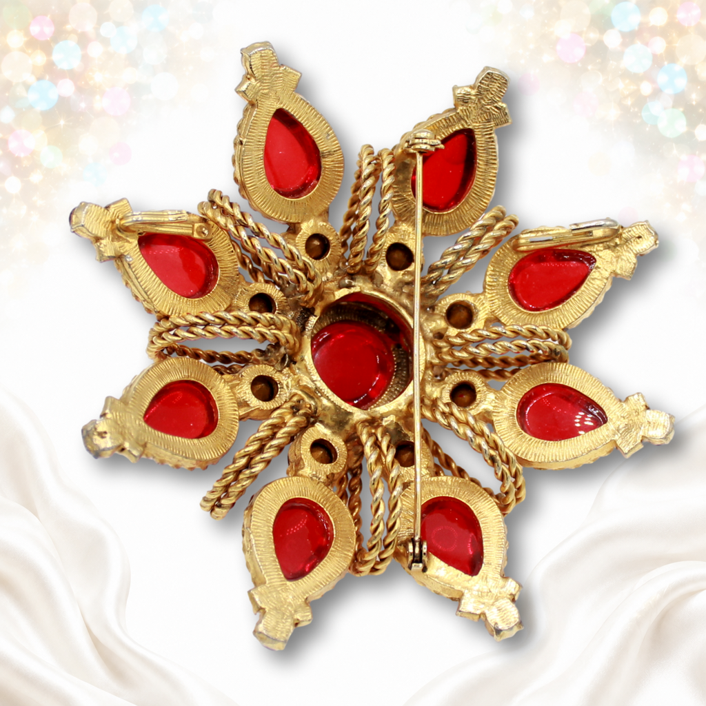 Reverse of the brooch showing pin hardware