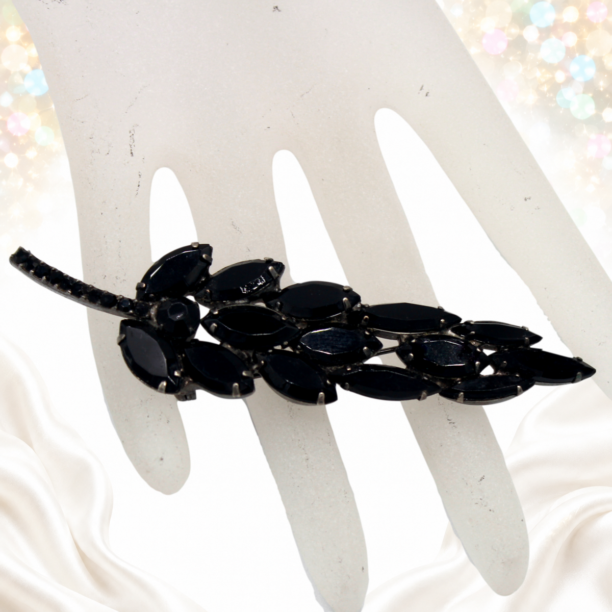 Vintage Juliana D&E Long Black Rhinestone Leaf Brooch IIJJ#4198