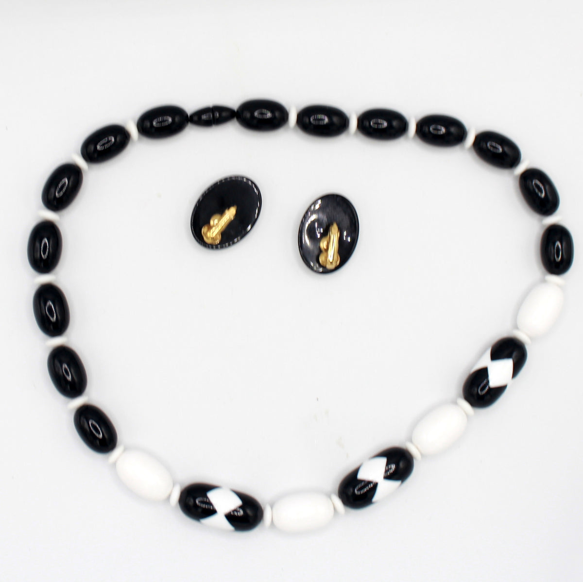 Vintage Mod Black White Plastic Bead Necklace Clip Earrings Set
