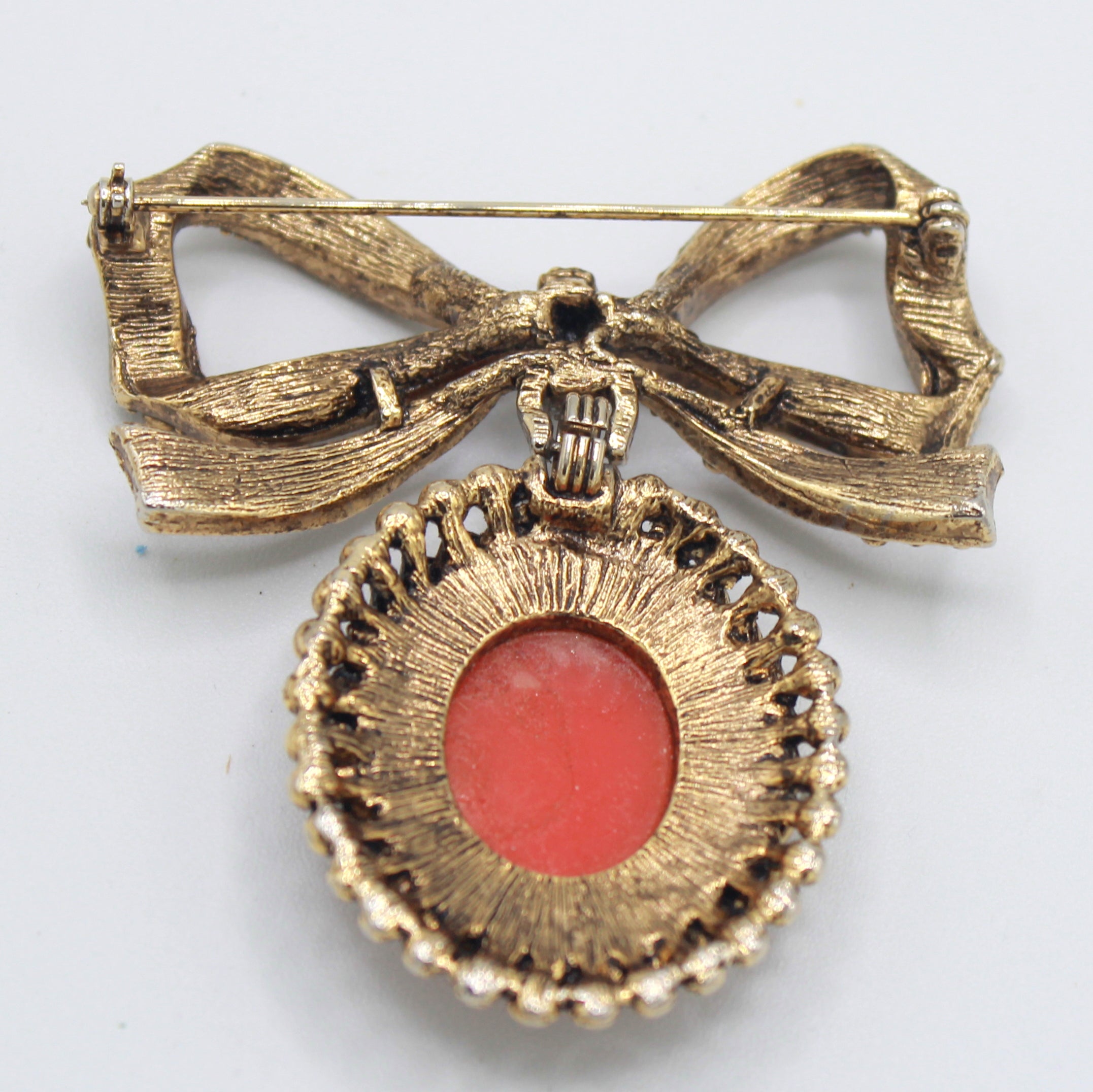 Vintage Juliana Large Dangling Cameo Bow Brooch Book Piece IIJJ#600