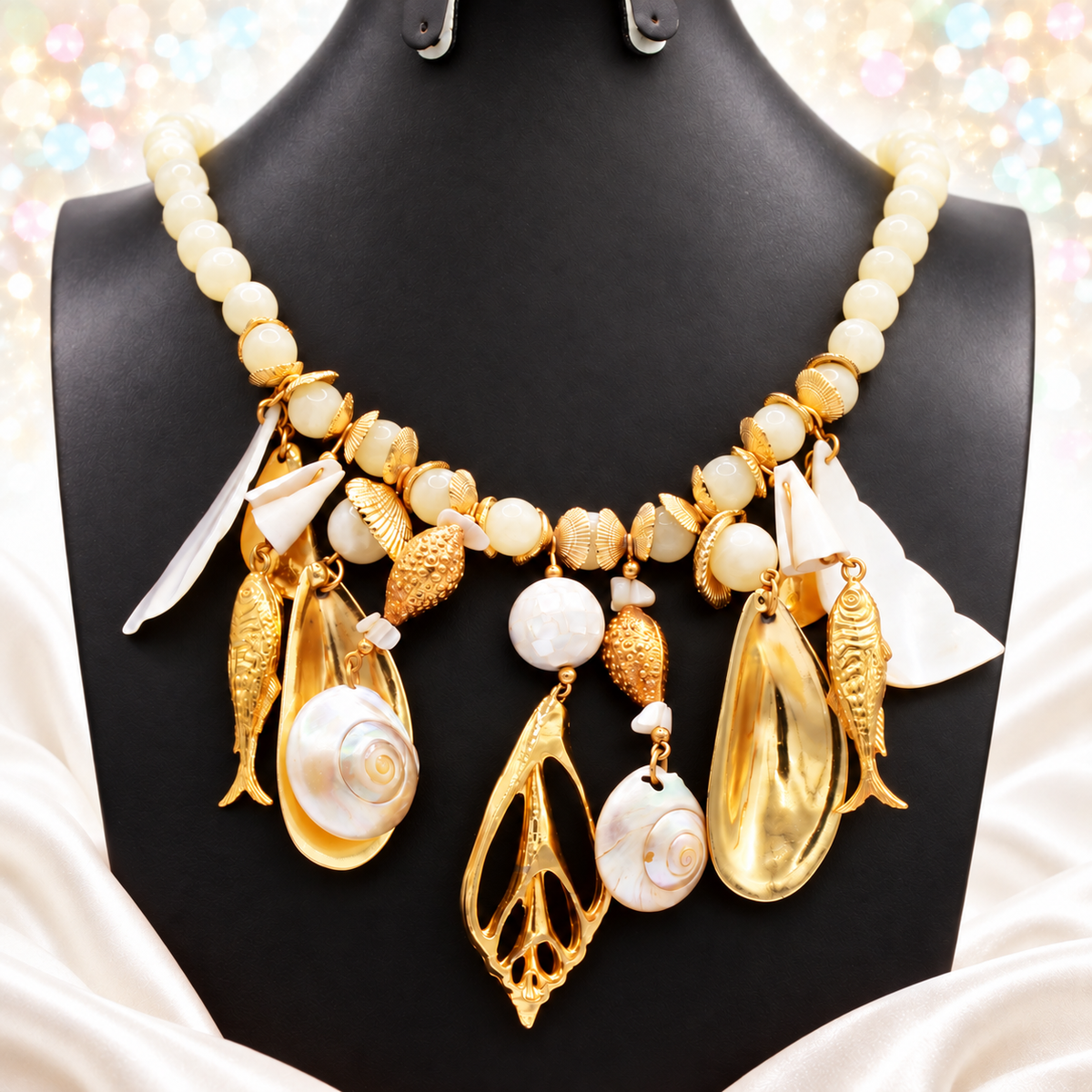 Vintage Juliana for Carol Dauplaise Real Shell Charm Necklace Book Piece IIJJ#3332
