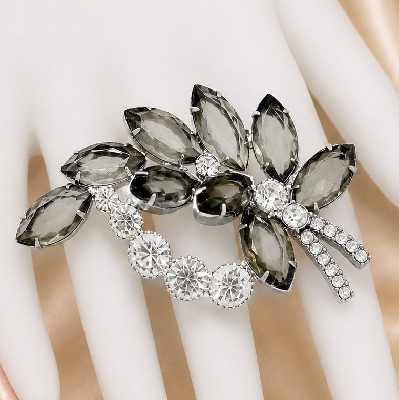 Vintage Juliana Gray & Clear Rhinestone Leaf Brooch IIJJ#9326