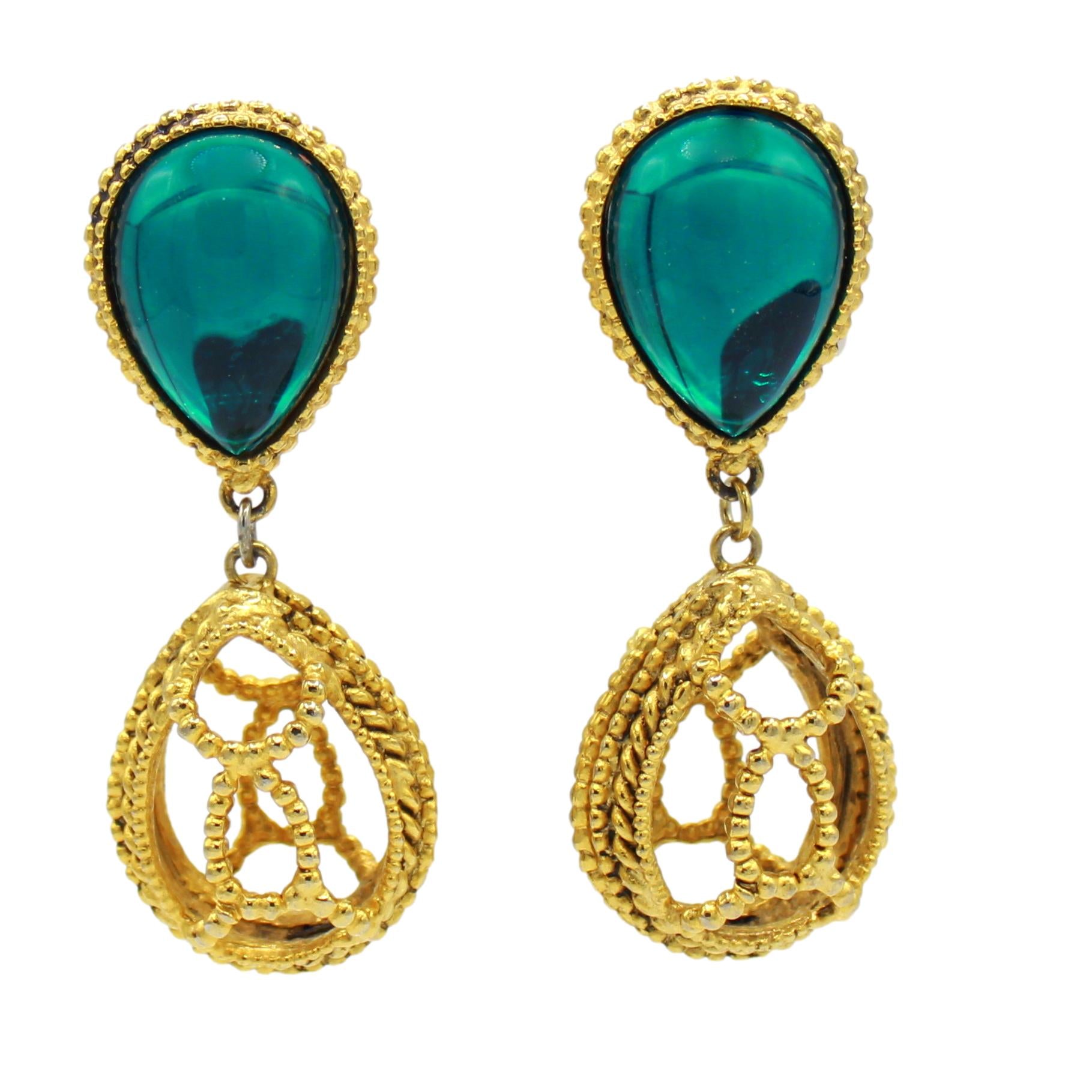 Vintage JULIANA Green Lucite Cabochon Caged Dangle Clip Earrings IIJJ#8286