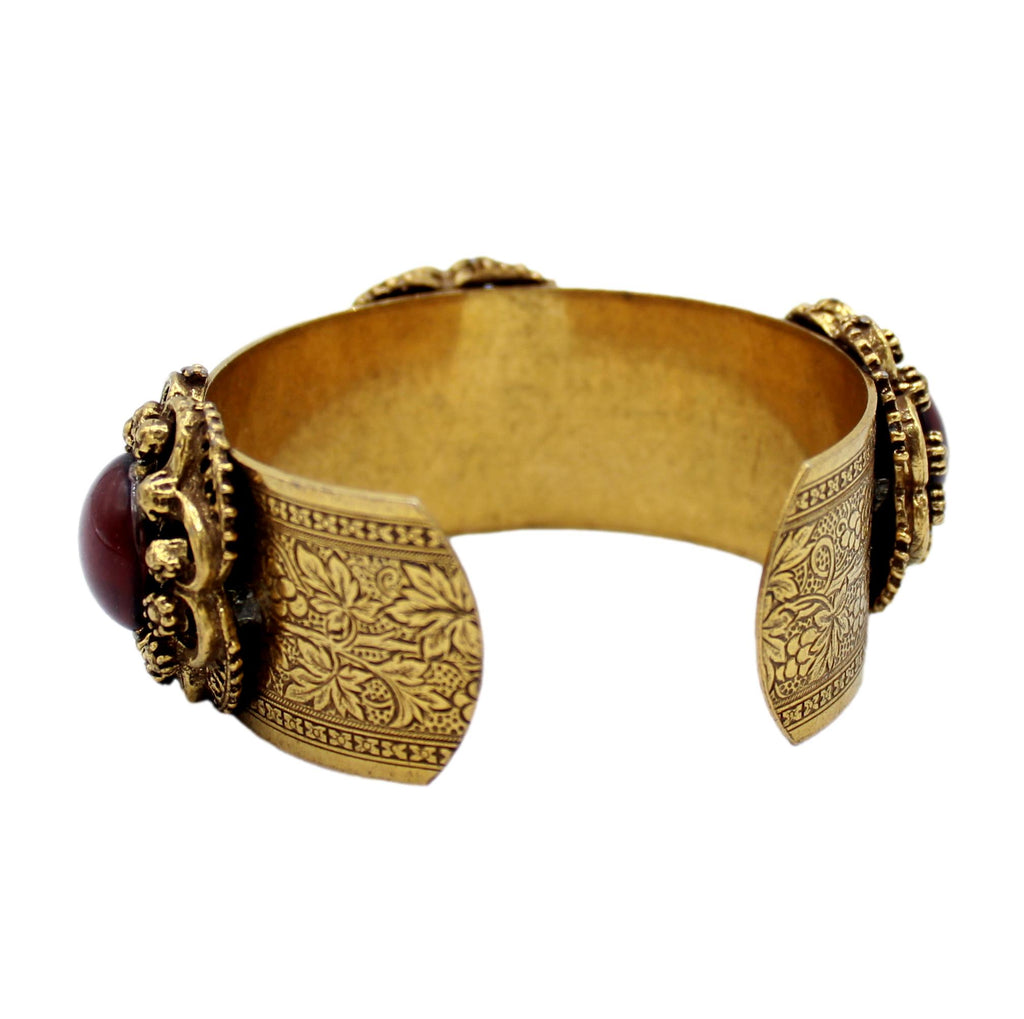 Vintage Juliana NOS Mauve Lucite Cabochon Engraved Cuff Bracelet Gold Tone IIJJ#9298