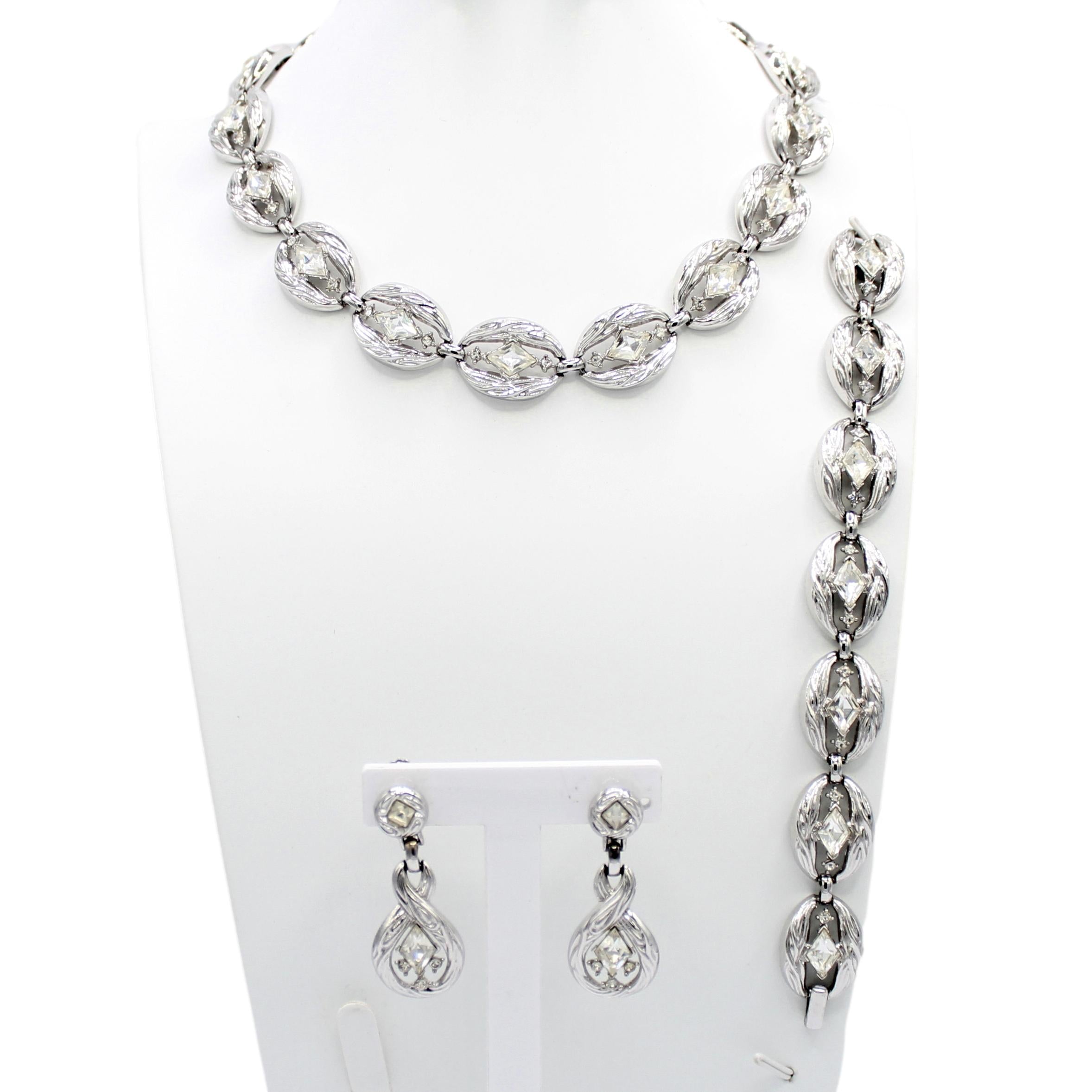 Vintage CROWN TRIFARI Clear Rhinestone Diamond Chunky Necklace Bracelet Earrings Set