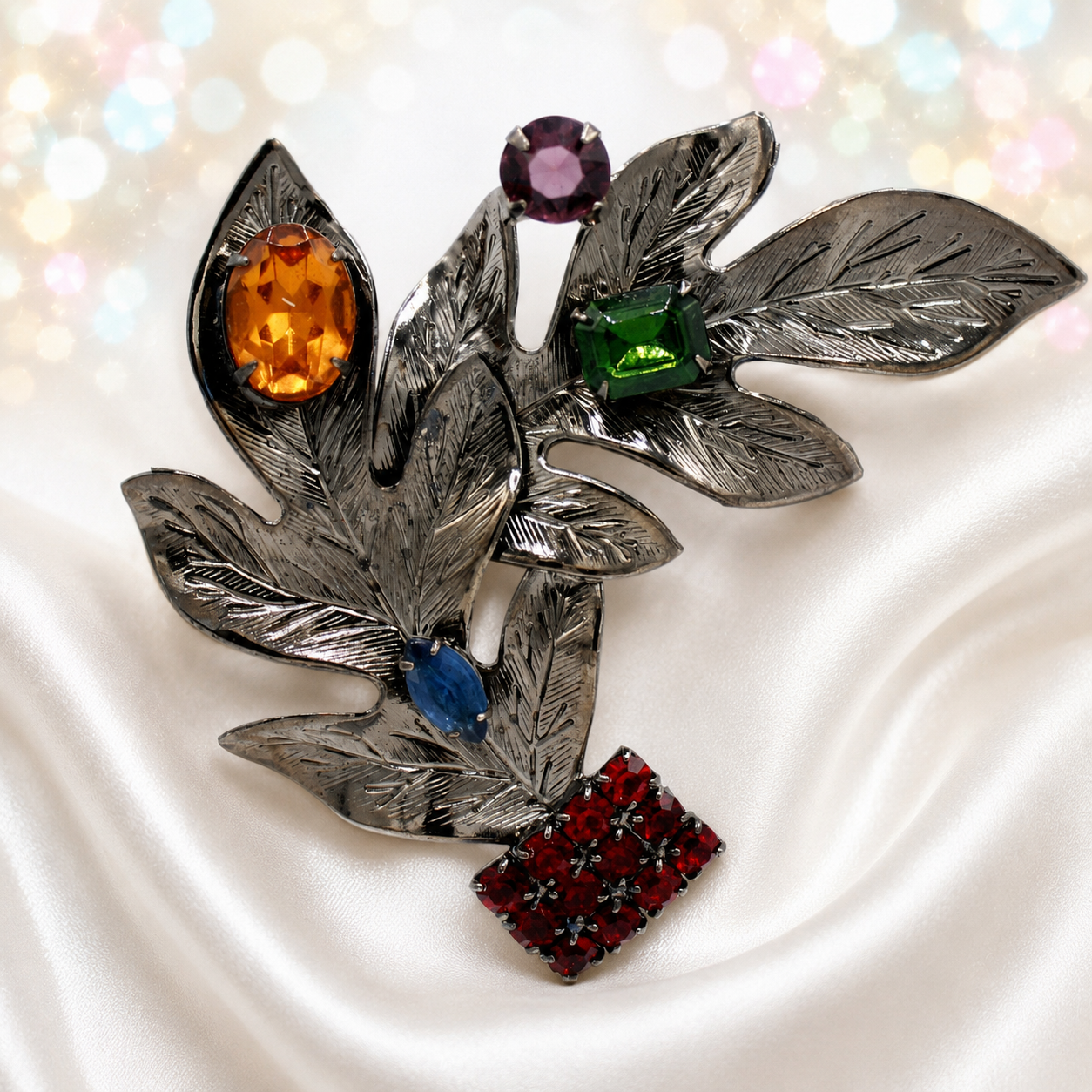 Vintage JULIANA Colorful NOS Rhinestone Metal Figural Leaf Brooch IIJJ#8863