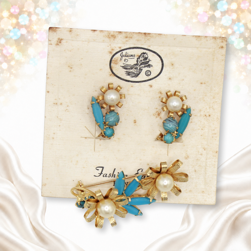 Vintage Juliana faux turquoise and faux pearl flower brooch and earrings on original card