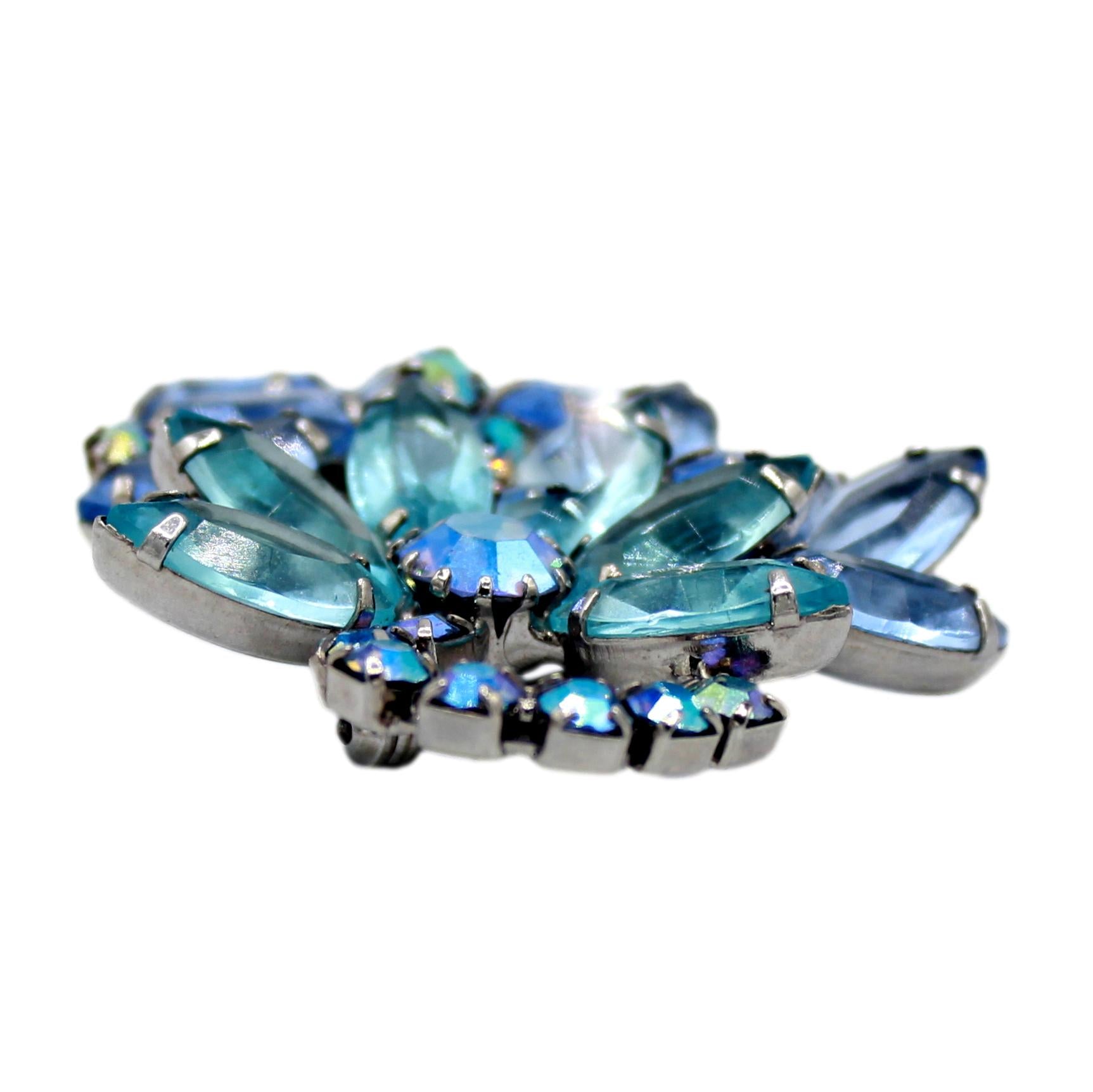 Vintage Juliana Two Tone Blue Rhinestone Swirling Flower Brooch IIJJ #3895
