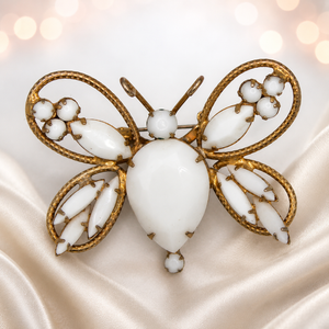Vintage Juliana White Milk Glass Rhinestone Butterfly Figural Brooch IIJJ#8535