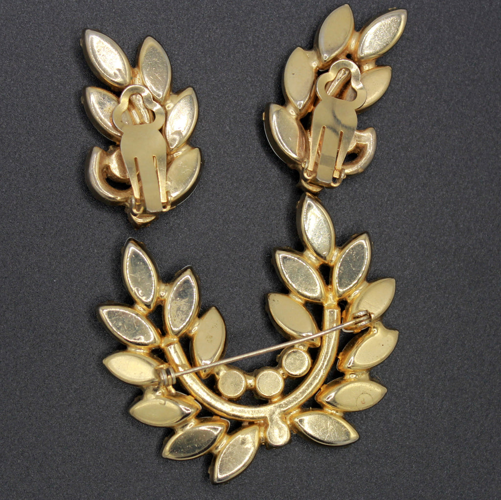 Vintage Juliana White Milk Glass Pastel Rhinestone Brooch Earrings Set IIJJ#9535