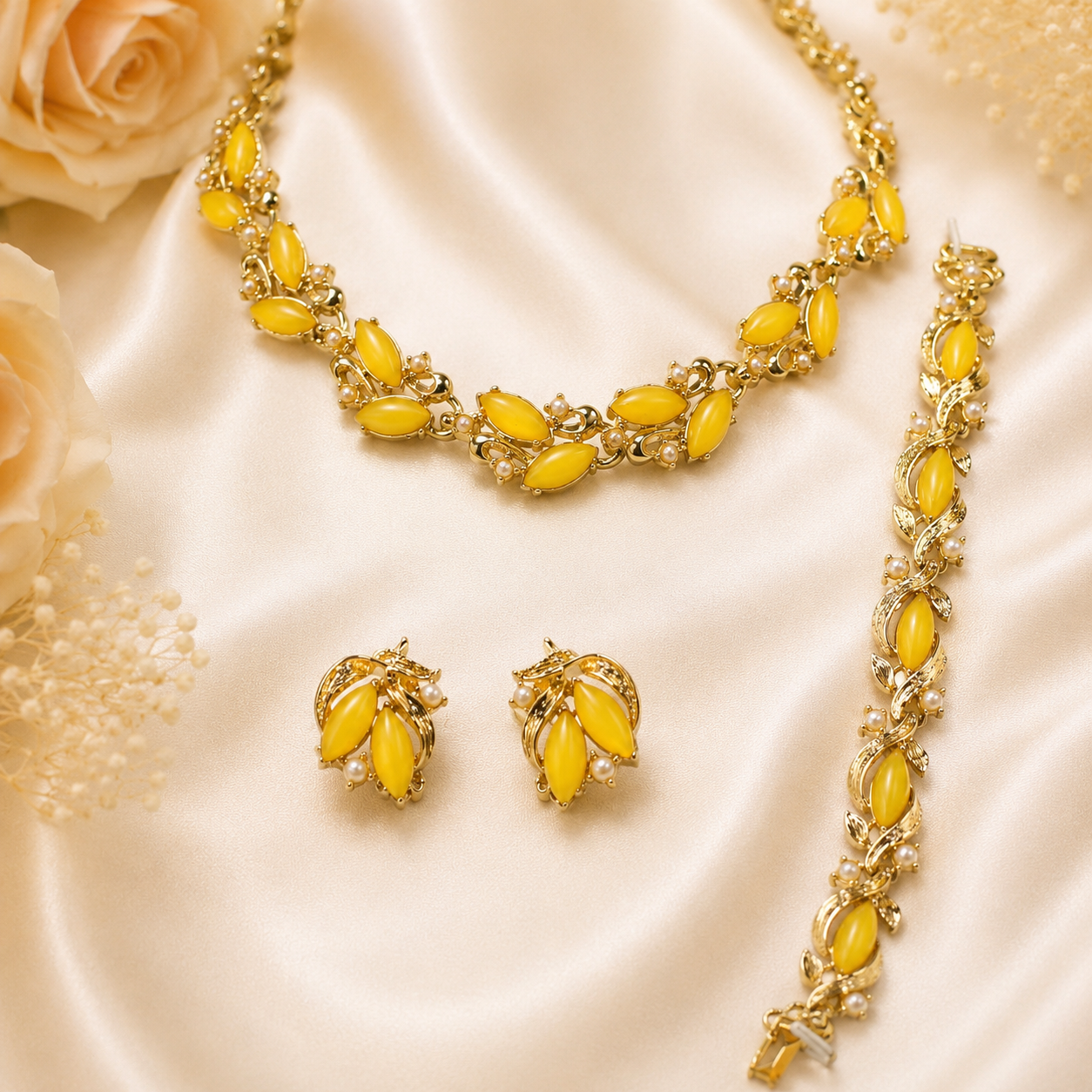 Vintage Yellow Moonglow Rhinestone Faux Pearl Necklace Bracelet Earrings Parure